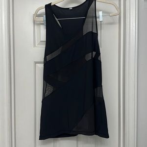 Lululemon black cutout tank